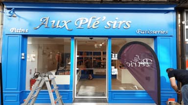 Aux Plé'sirs